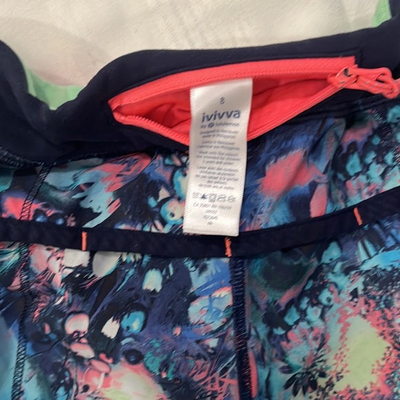 Ivivva Floral watercolor shorts size 8!💗 - Picture 3 of 4